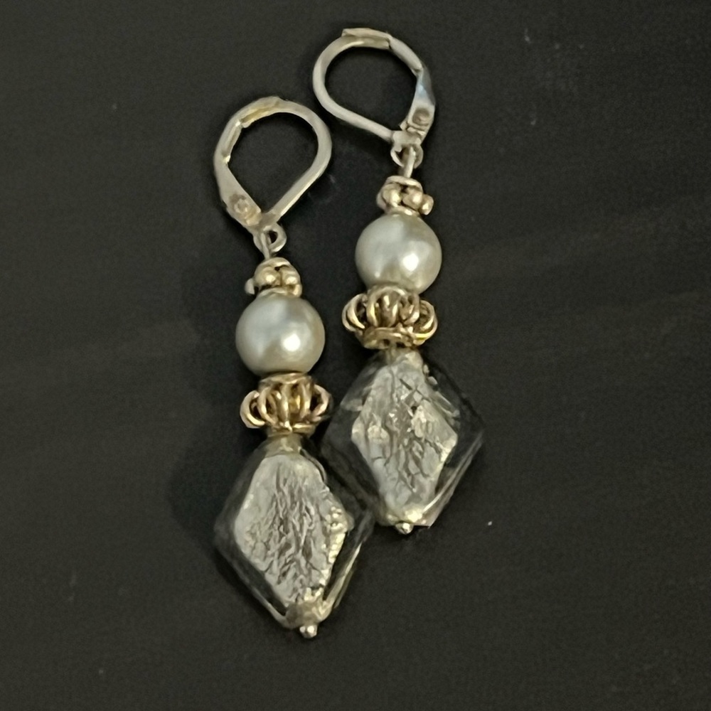 Silver glass diamond/shaped bead and faux pearl dangle earrings